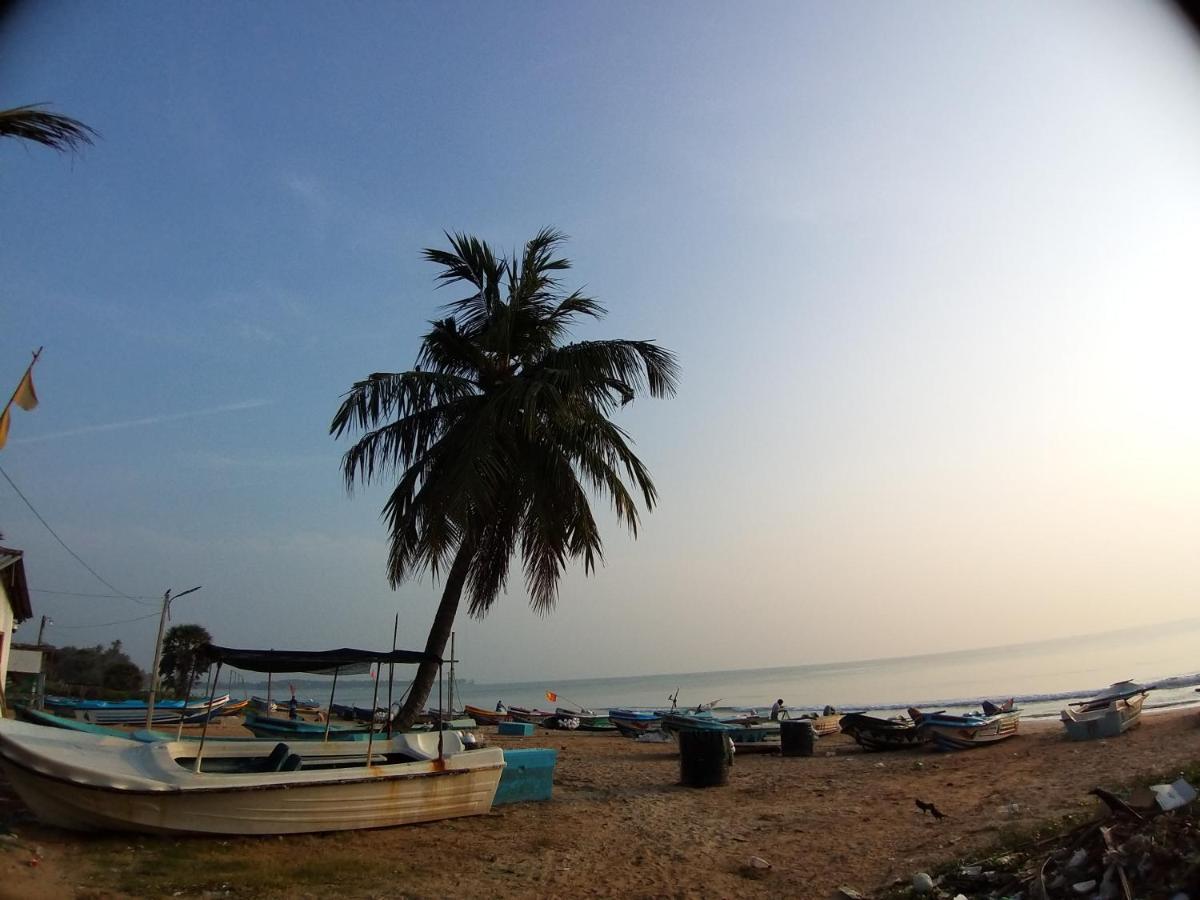 Beach Life Uppuveli トリンコマリー エクステリア 写真